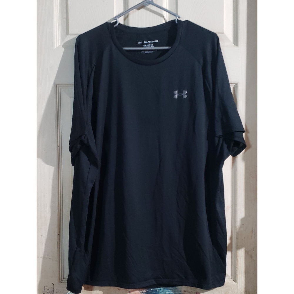 Under Armour Men's Black T-Shirt